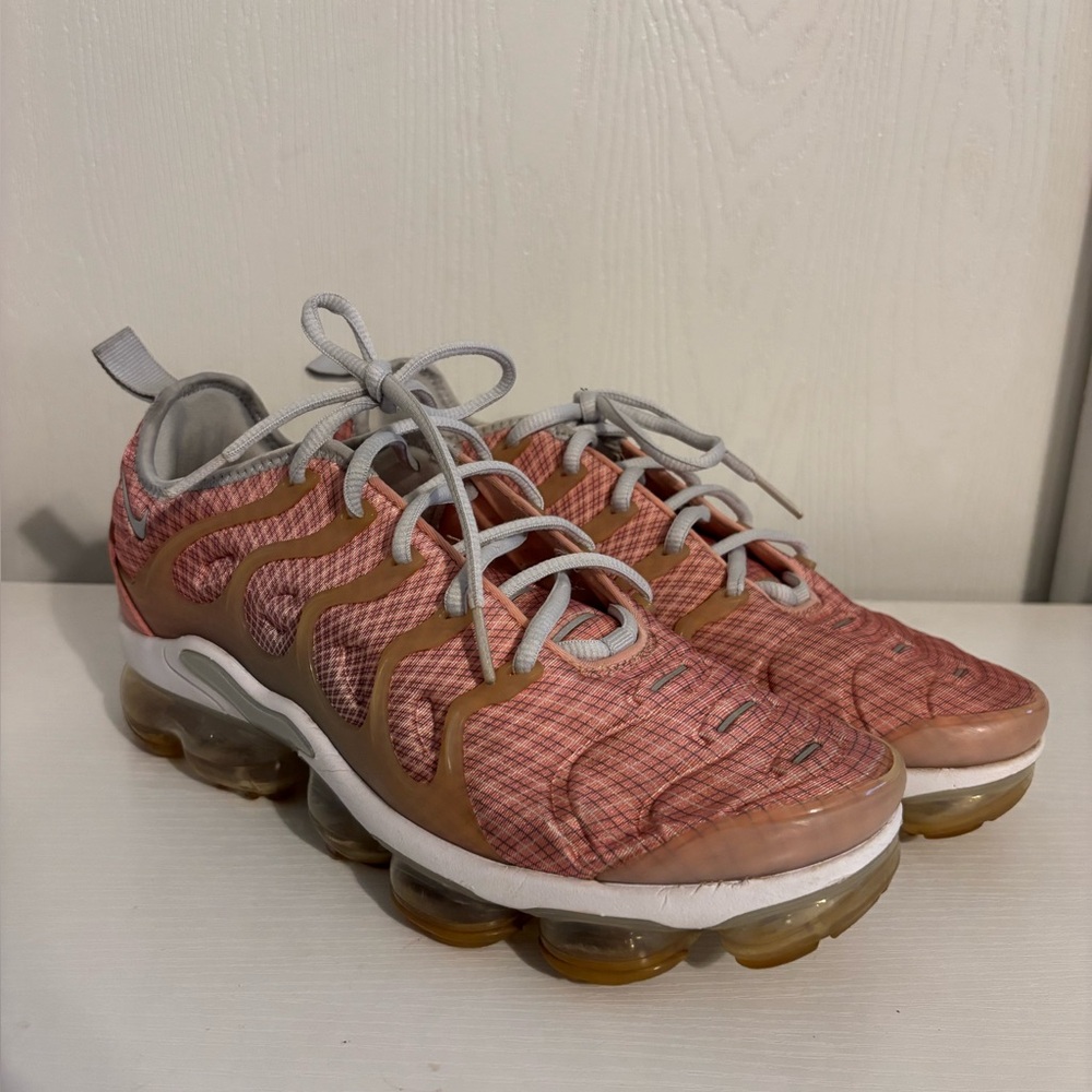 Nike | Women's Pink and Tan VaporMax-Style Sneakers | Size 10